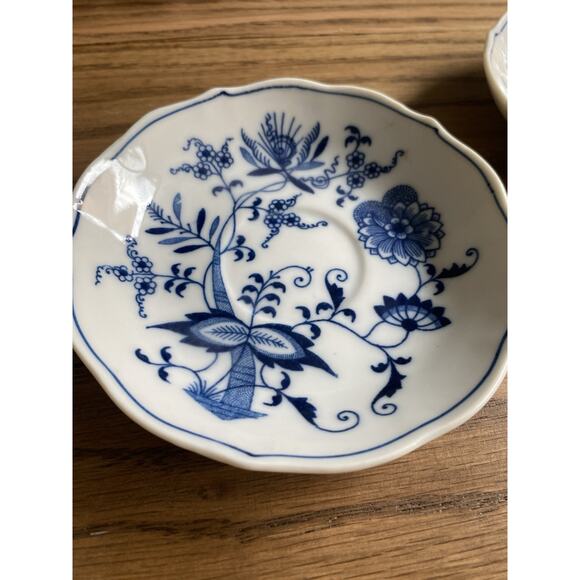 Vintage Blue Danube Blue Onion China Saucer Set Of 2 - Picture 2 of 3